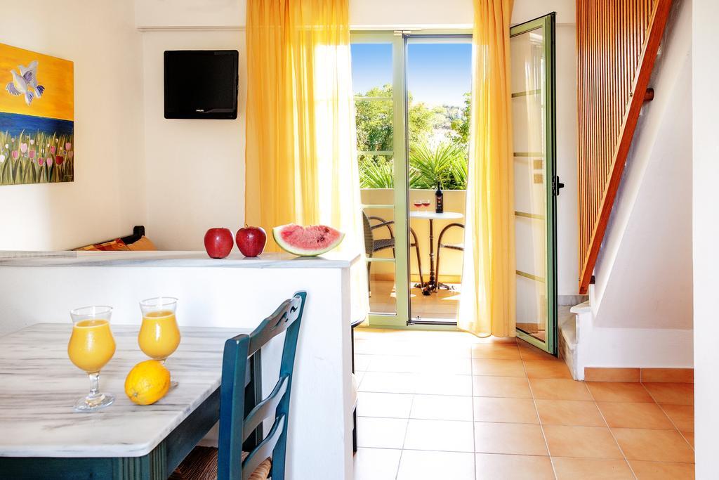 Hotel Dafni Skiathos Chora Chambre photo